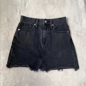 🌸 Distressed Black Jean Mini Skirt